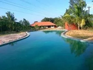 Vana Resort - Image 1