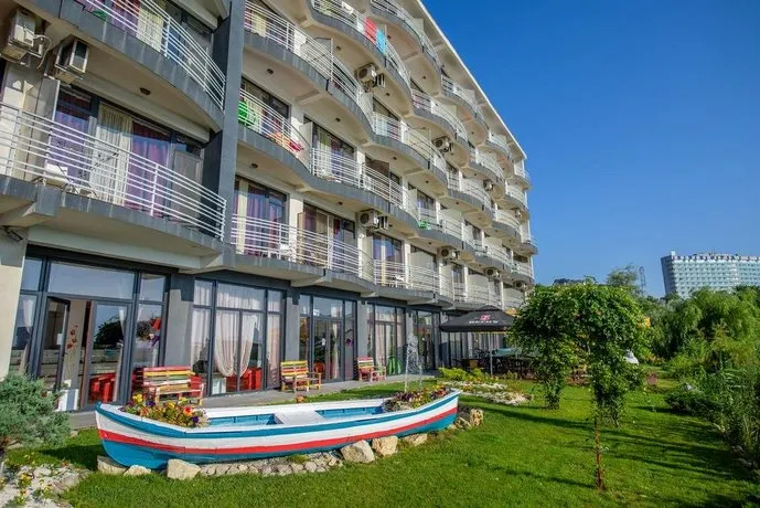 Hotel Vis - Image 1