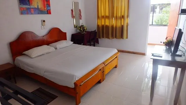 Windmill Beach Rest Hotel - Image 1