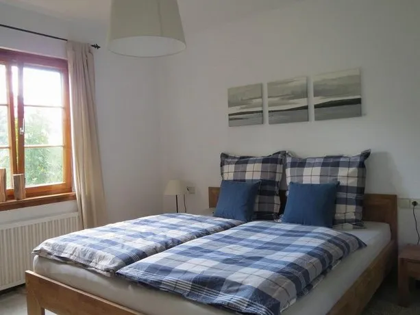Hill Side Apartment - Image 1