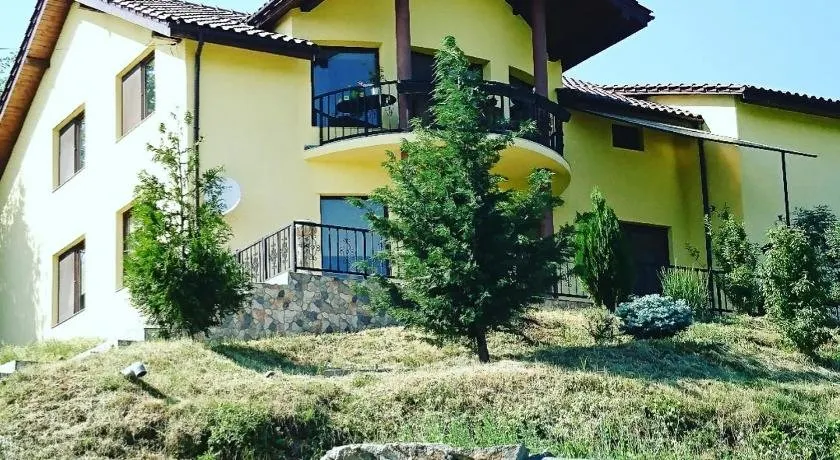 Pure Nature Refuge Apartment - Image 1