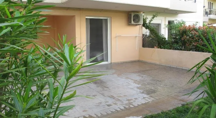 New apartmment with garden - Image 1