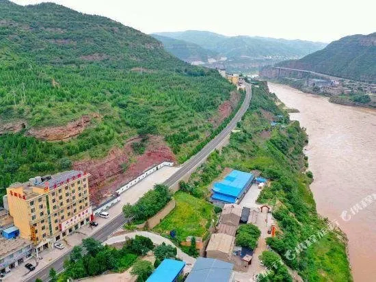 Jixian Business Hotel - Image 1