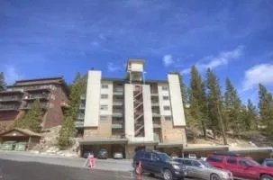 Appartement en copropriété avec barbecue et jacuzzi | Vue montagne - Image 1