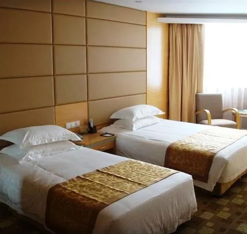 Park Lane Hotel (Wuxi Nanchang Street Taihu Square Branch) - Image 1