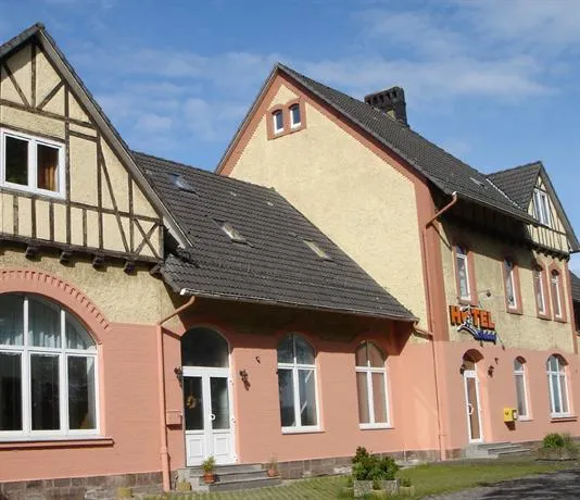 Hotel am Bahnhof - Image 1