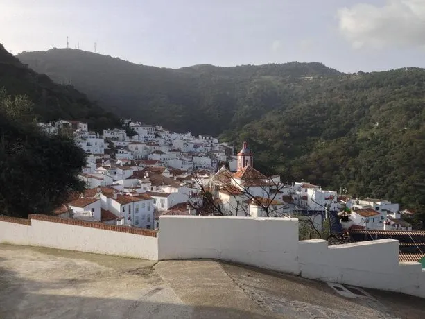 Casa La Yedra by CasaTuristica - Image 1