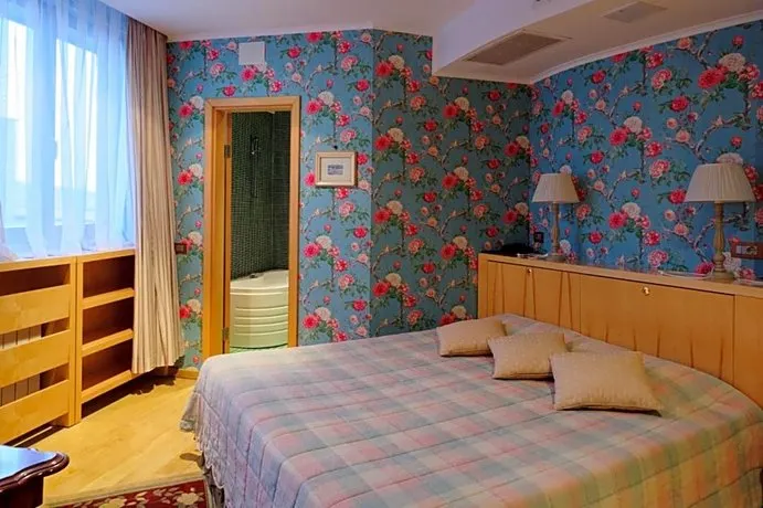 Hotel Soli Invicto - Image 1