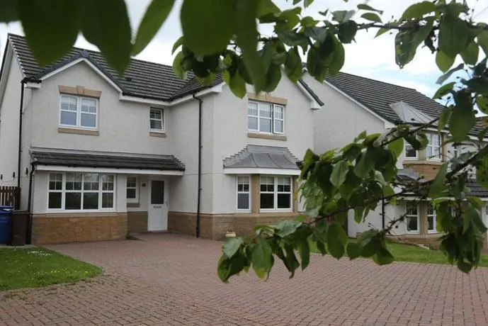 Earlswood House - Image 1