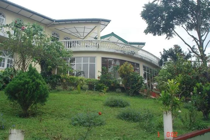 Royal Mount Hotel - Image 1