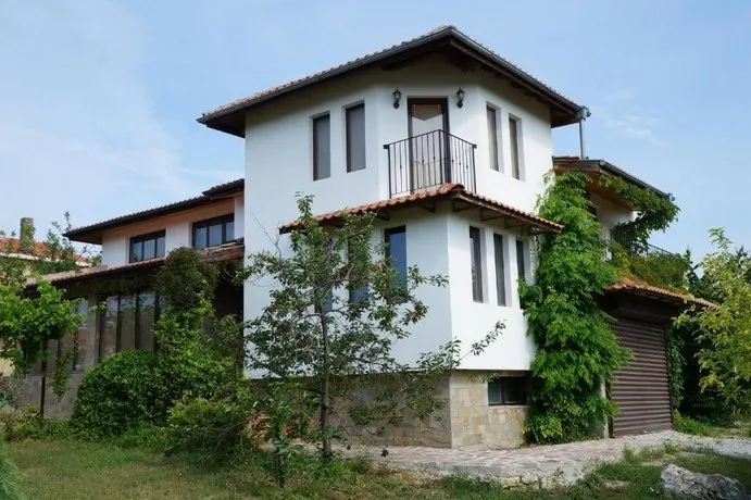Villa Tecoma - Image 1