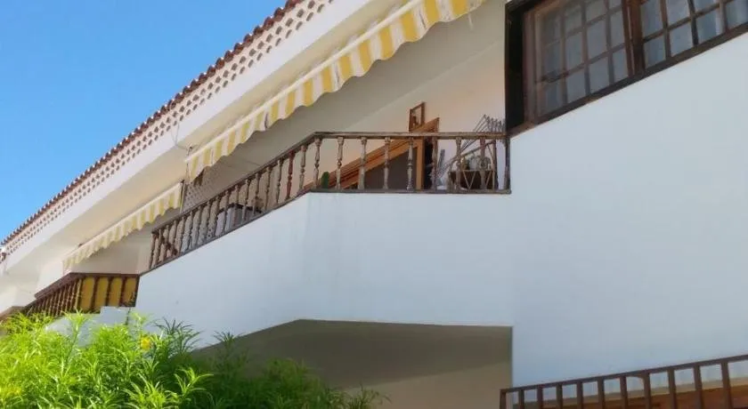 Buganvillas - Image 1