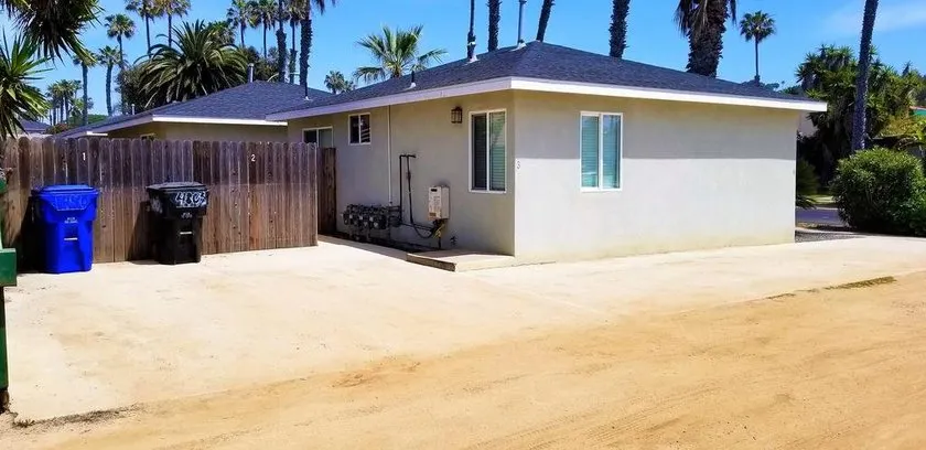 Charming Cozy Ocean Beach Cottage - Image 1