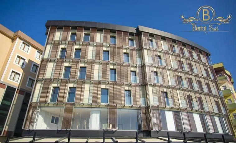 Bertal Suit - Image 1