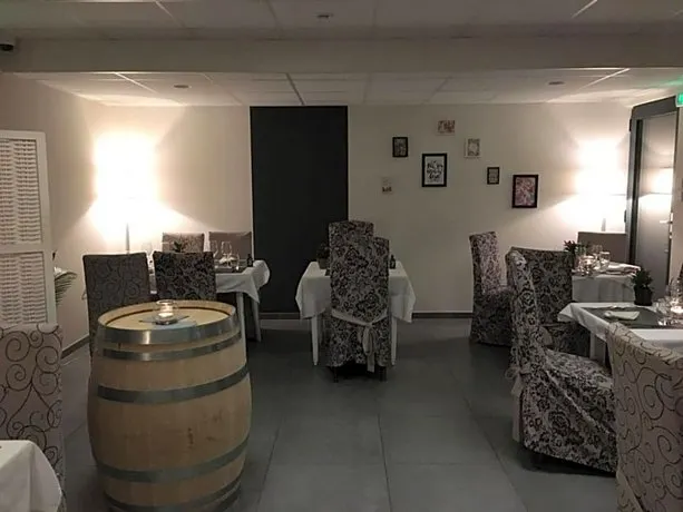 Relais Du Mazagran - Image 1