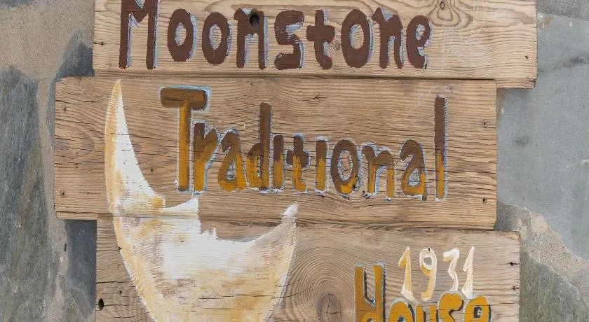 Moonstone Traditional House - Image 1