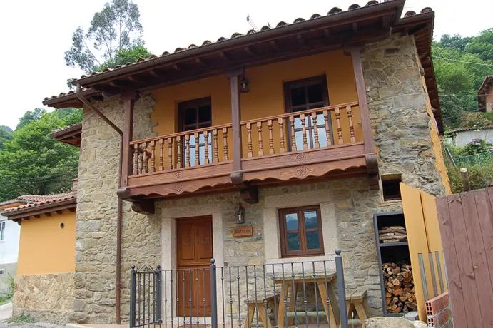 Casa De Aldea Mariana - Image 1