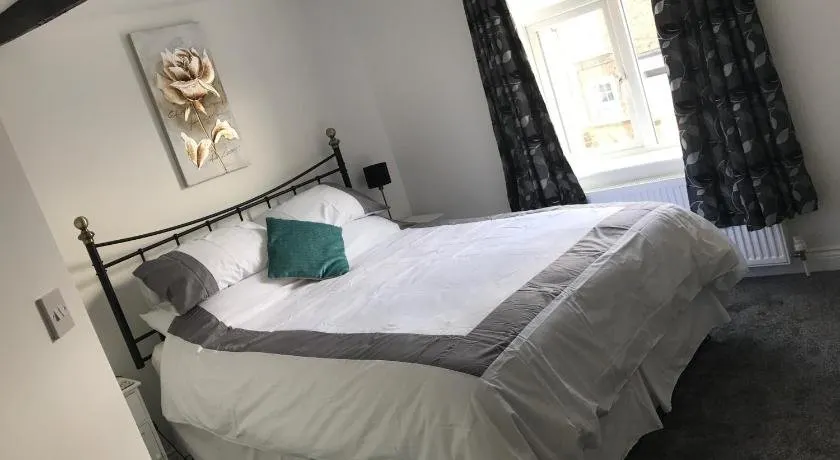Wolds Cottage Pocklington - Image 1