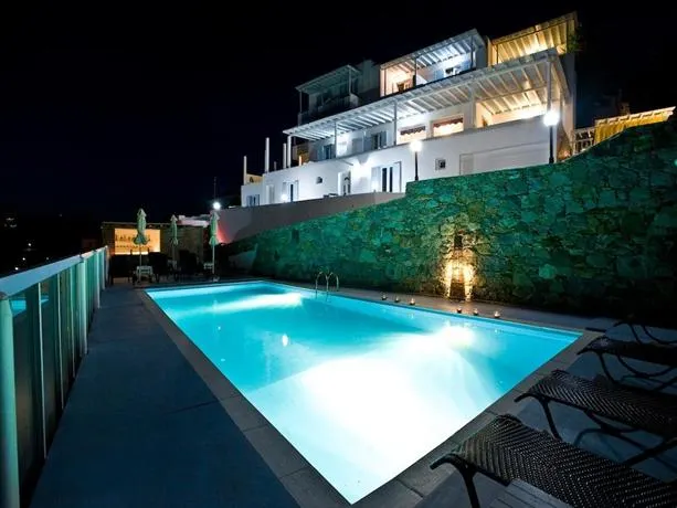 Vana Holidays - Image 1