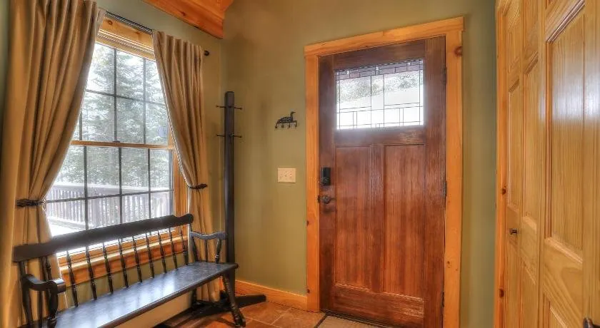 Beautiful 4 bedroom, 3 bath home on Haley Pond by Morton & Furbish - Image 1
