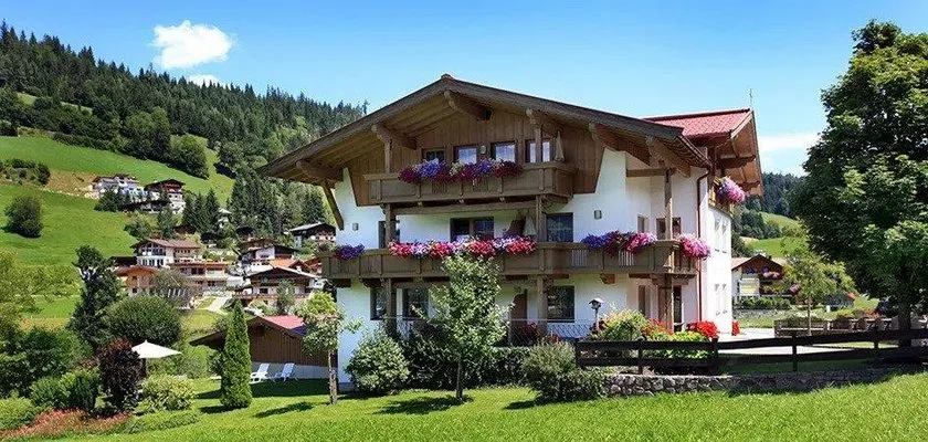 Appartamento adatto alle famiglie con terrazza, griglia e giardino | Vista sulla montagna | Accanto allo sci - Image 1
