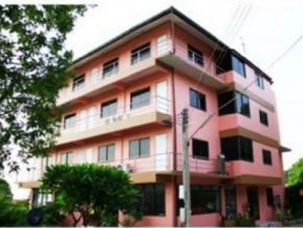 Benz Bungalow - Image 1
