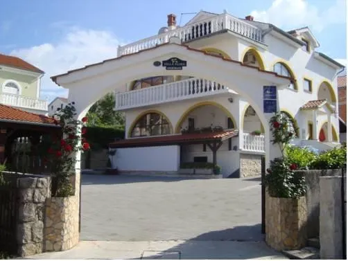 Villa Flora - Image 1