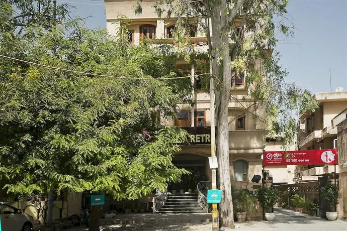Hotel Oyo Rooms Gk 1 - Image 1