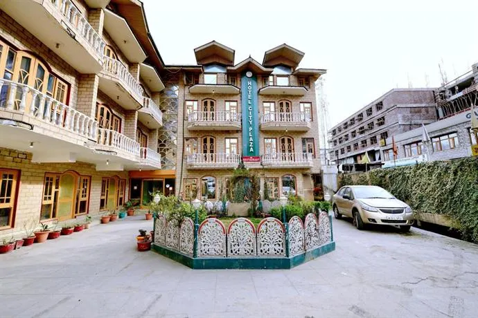 Hotel City Plaza - Image 1