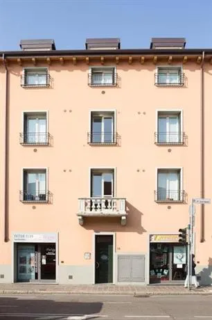 City Residence - Image 1