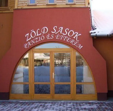 Zold Sasok Etterem es Panzio - Image 1