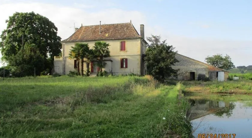 Clos Saint Laurent - Image 1