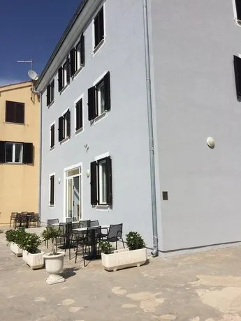 Apartments Jakov - Image 1