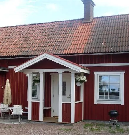 Augustas Bed & Breakfast - Image 1