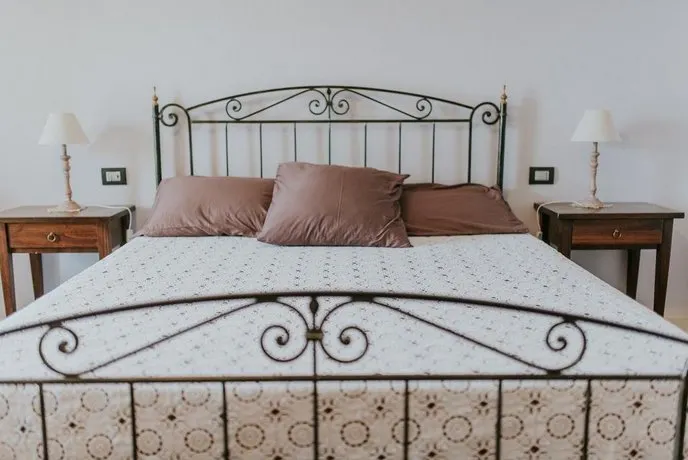 Il Casale Bedrooms - Image 1