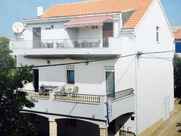 Apartments Dorotic - Image 1