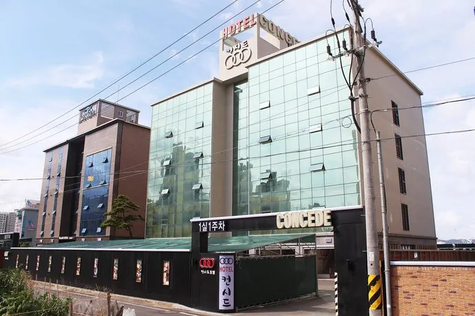 Concede Hotel - Image 1