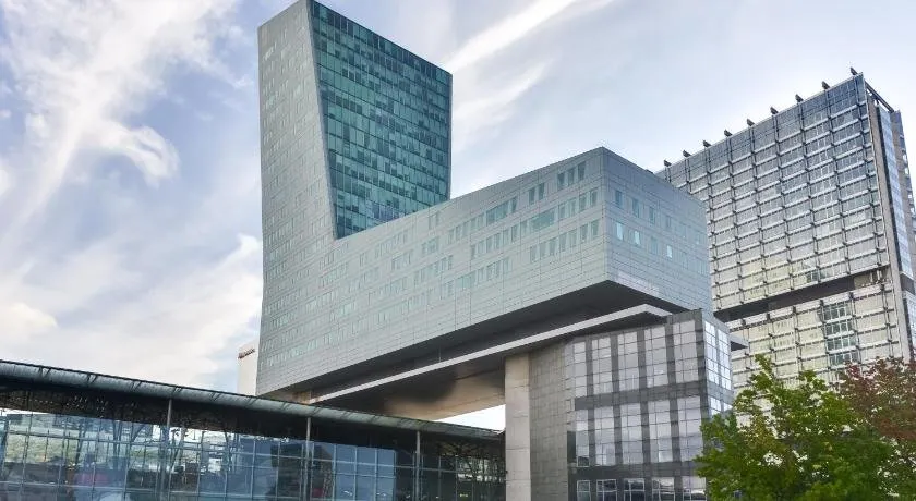 Welkeys Apartment - Allee de Liege - Image 1