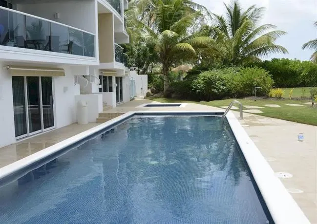 102 Ocean One - Image 1