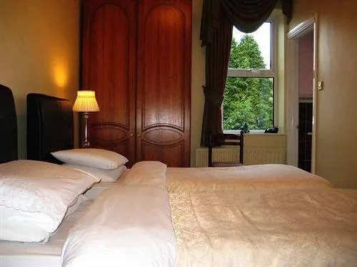 Adare House Bed and Breakfast - Image 1