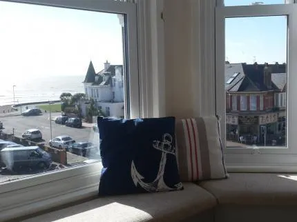 East Beach Apartment - Image 1