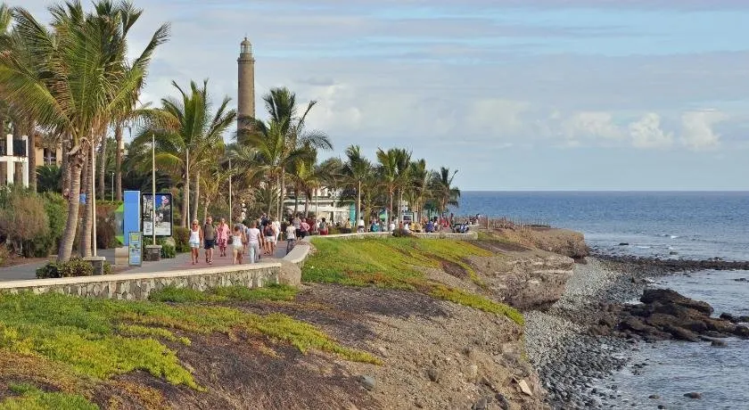 Las Velas 16 - Image 1