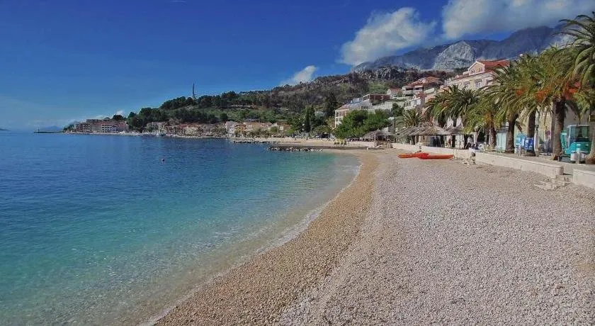 Vila Angel - Image 1