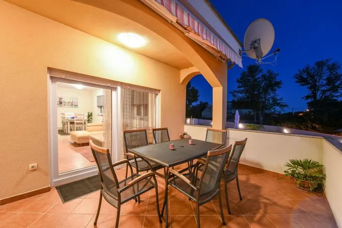 Villa Tiho - Image 1