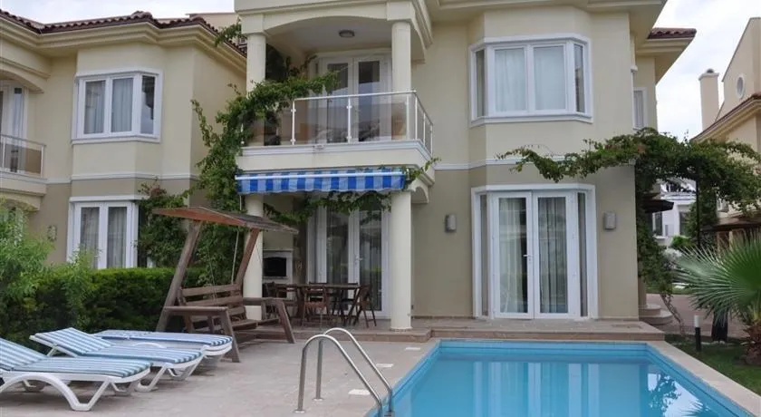 Sunset Beach Club Seahorse 15 - Image 1