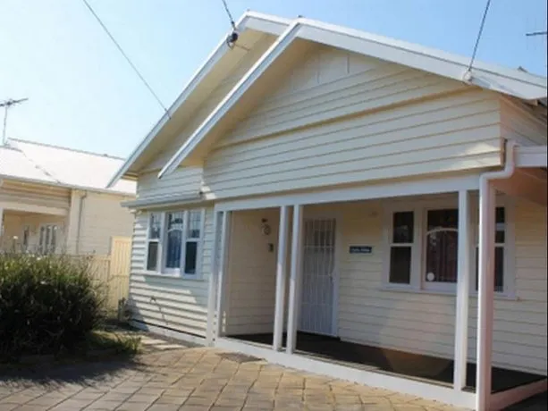 Crofton Cottage - Image 1