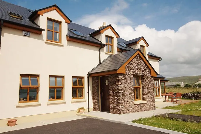 Imeall na Mara Seashore House - Image 1