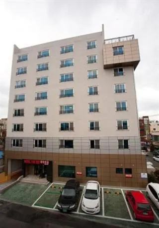 Jeju the Red Hotel - Image 1