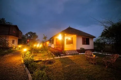 Rhea Safari Lodge - Image 1