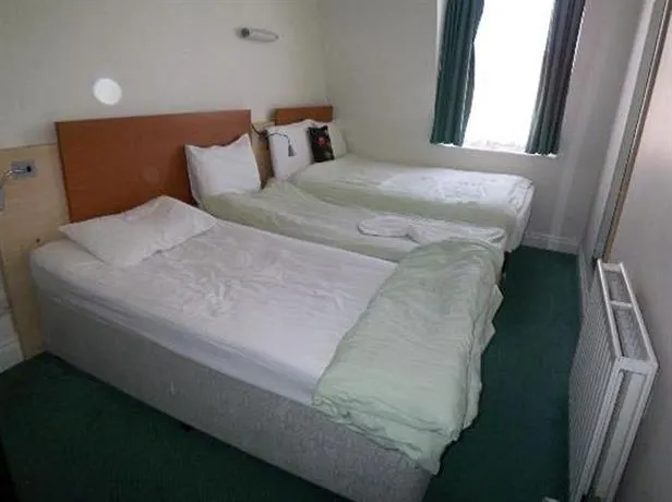OLYMPIA ROOMS - Image 1